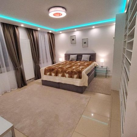 3 Zimmer Wohnung - Keine Party Wohnung ! 6 Personen Dusseldorf Luaran gambar