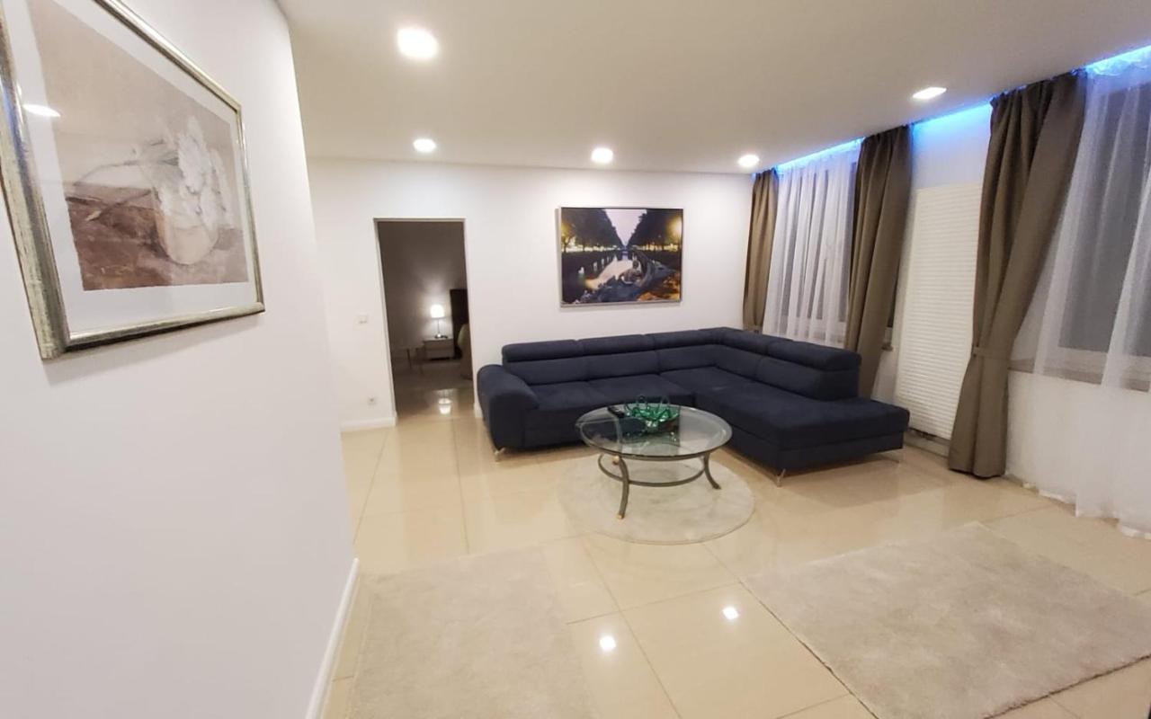 3 Zimmer Wohnung - Keine Party Wohnung ! 6 Personen Dusseldorf Luaran gambar