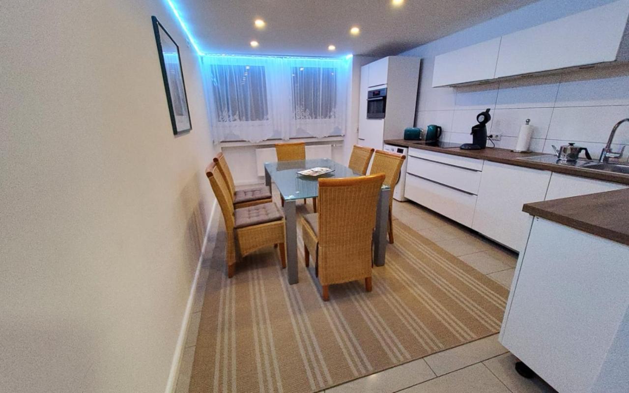 3 Zimmer Wohnung - Keine Party Wohnung ! 6 Personen Dusseldorf Luaran gambar